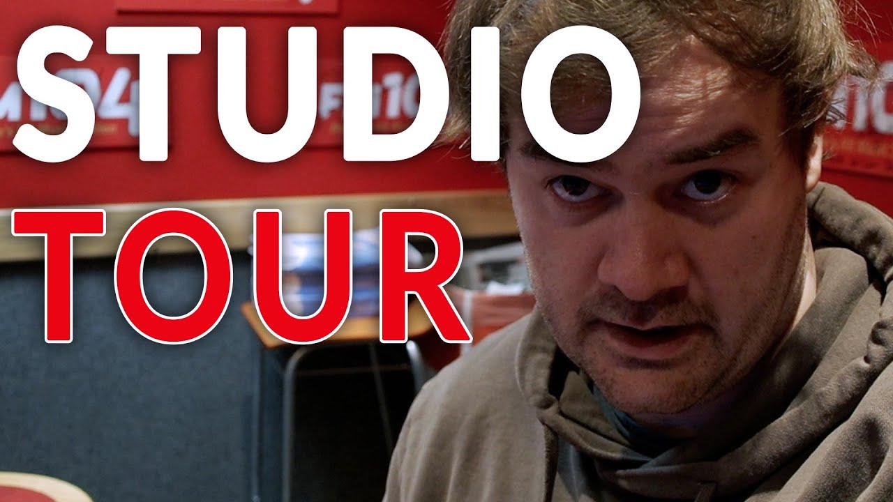 Radio studio FM104